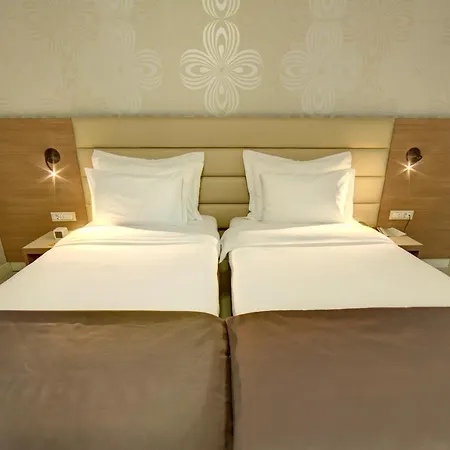 Srbija Garden-free Parking 4*