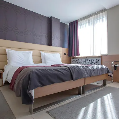 Srbija Garden-free Parking 4* Belgrade