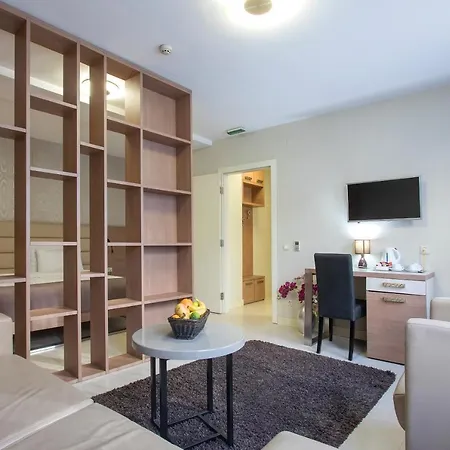 Srbija Garden-free Parking Hotel