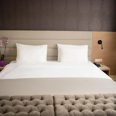 Srbija Garden-free Parking Hotel