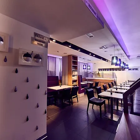 Srbija Garden-free Parking 4*