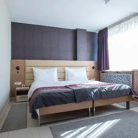 Hotel Srbija Garden-free Parking